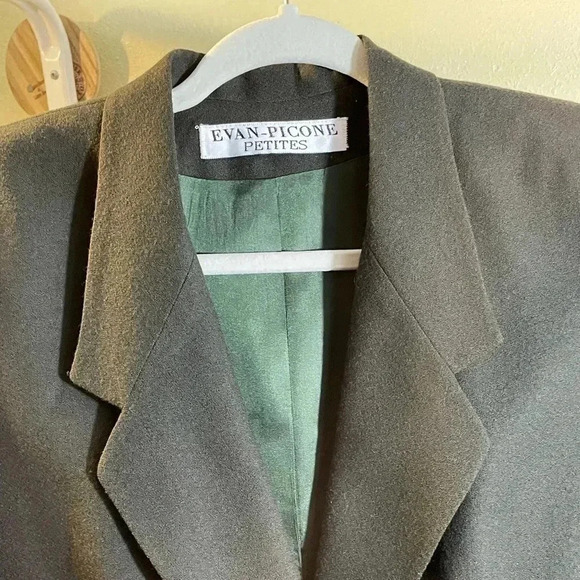 Evan Picone 10P Petite Olive Green 2 Pc Wool Suit Knee Skirt Suit & Belt USA Vtg - Picture 5 of 16